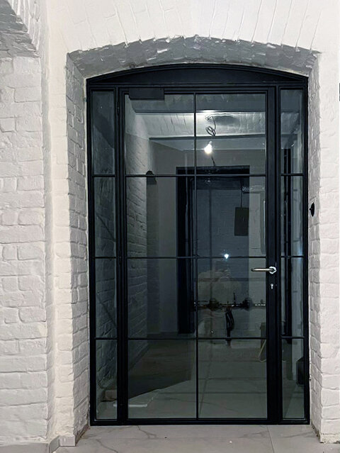 interierove dvere ocel sklenene steny